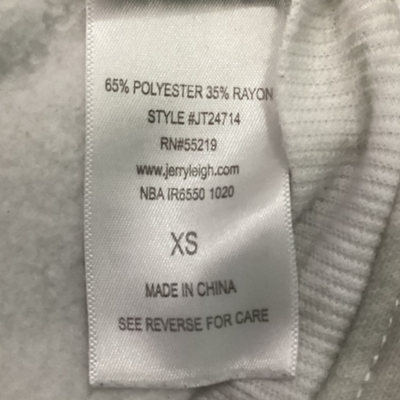 Disney Mickey Mouse Women’s XS Crewneck Cropped Sweater - Picture 3 of 8